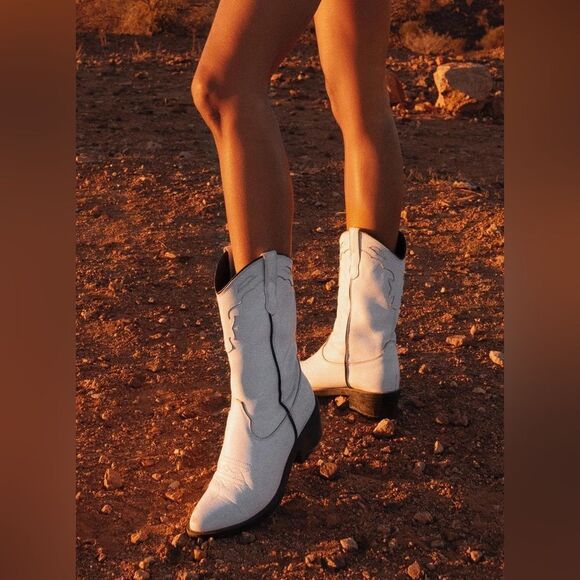 Roc Indio Boots white size 8.5 - Picture 1 of 7